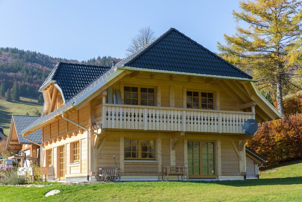 Krüppelwalmdach Gauben