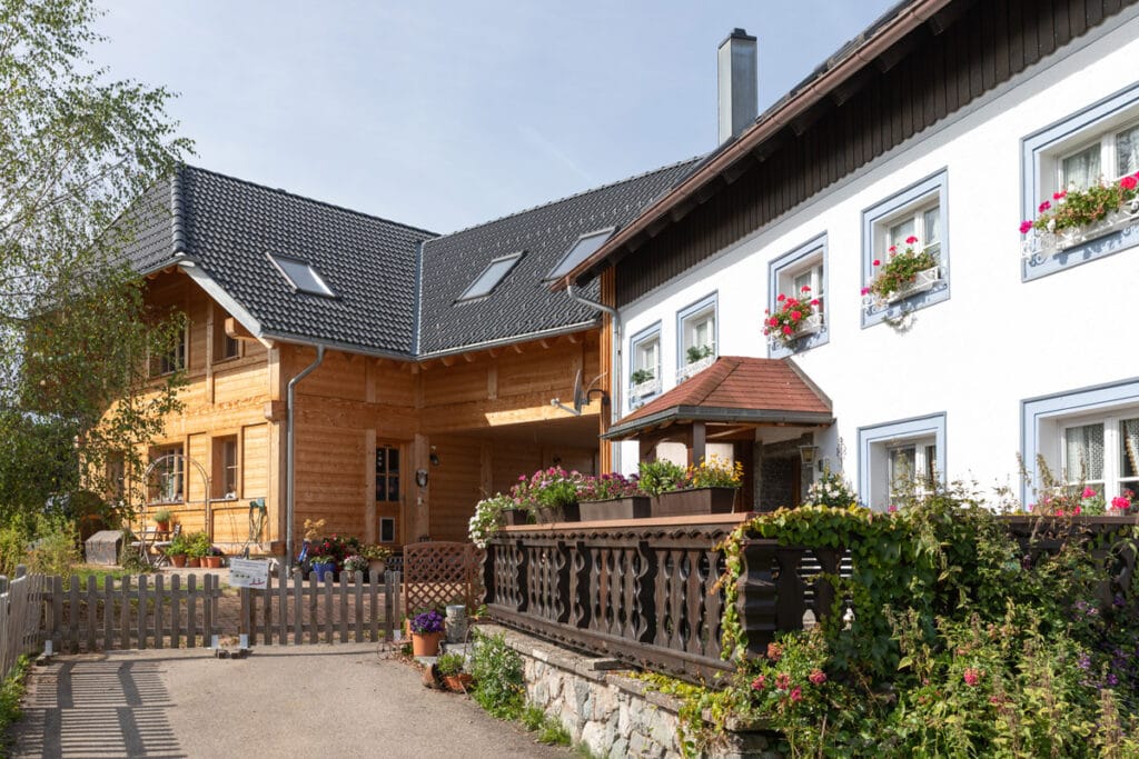 Erweiterung Holzbauweise - Einfamilienhaus Außen
