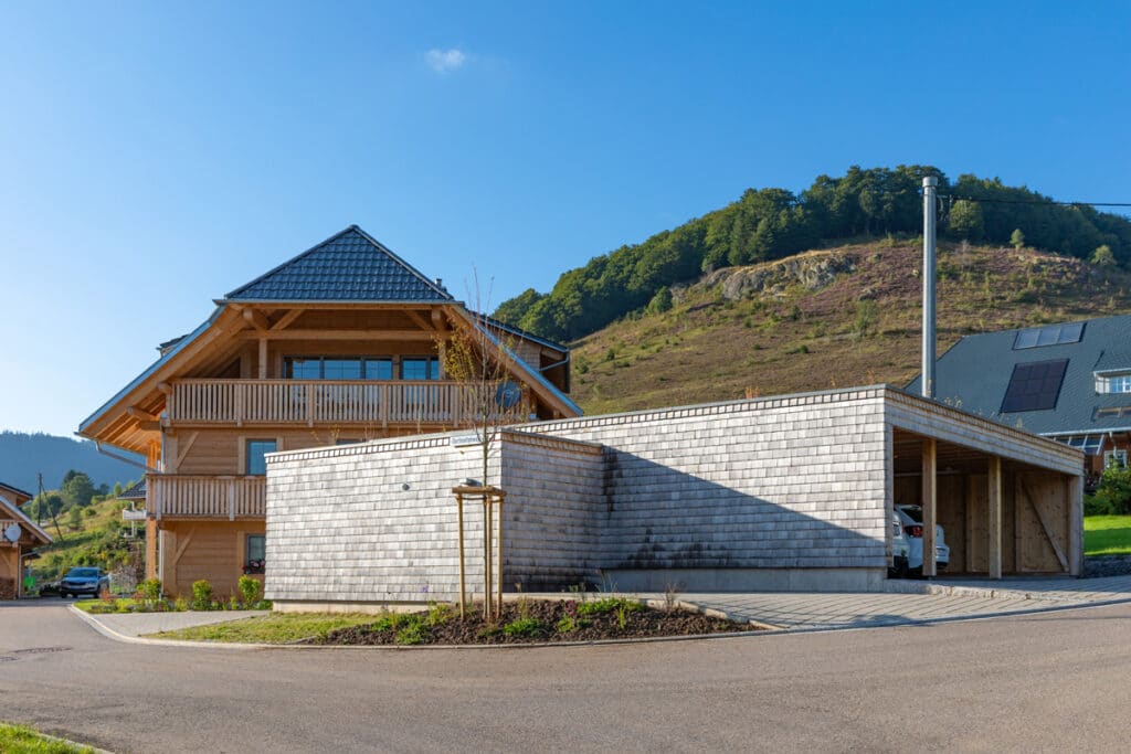 Mehrgeschossiges Holzhaus Dorf - Außen