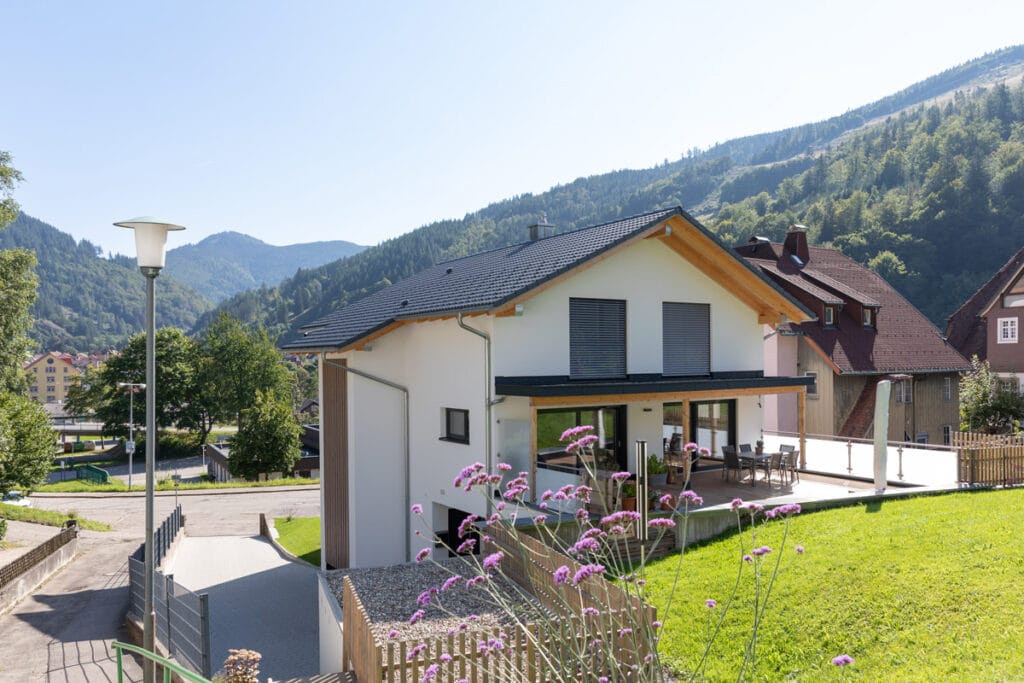 Modernes Holzhaus Todtnau - Außen