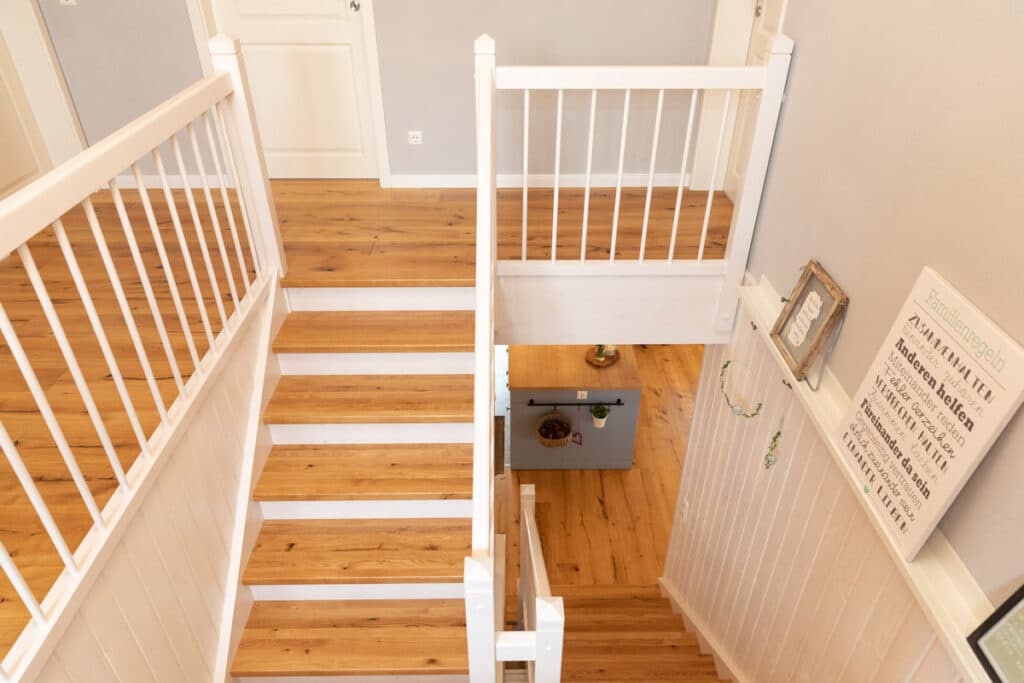 Treppe skandinavisch - Schreinerei